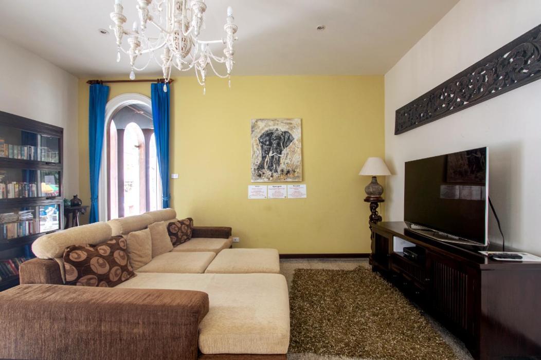 Chalong Palm Residence Ngoại thất bức ảnh